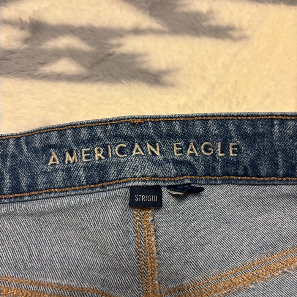 AE Strigid Super High-Waisted Ultra Wide-Leg Jean - Picture 3 of 5